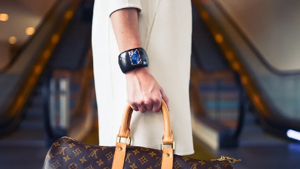 Esta colección entre Nike y LV ha sido subastada en miles de dólares/Pixabay