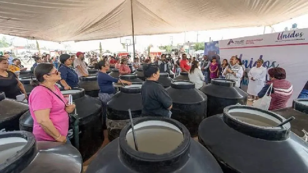 Esta iniciativa tiene como objetivo brindar apoyo a las familias que se han visto afectadas por interrupciones en el suministro de agua. / Gobierno de Atizapán