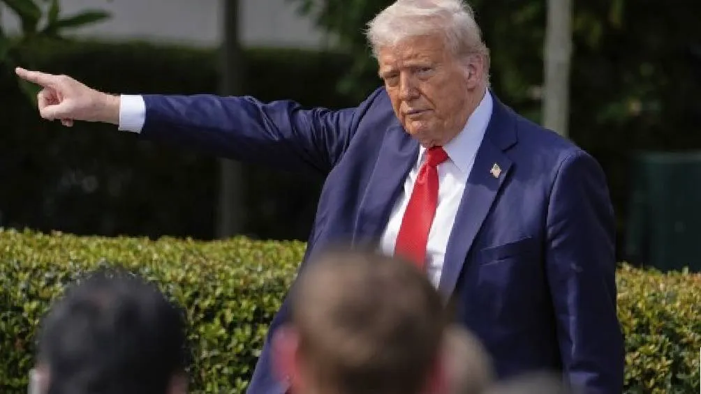 Trump manifestó su preocupación por el poder de los cárteles de la droga en México. / AP