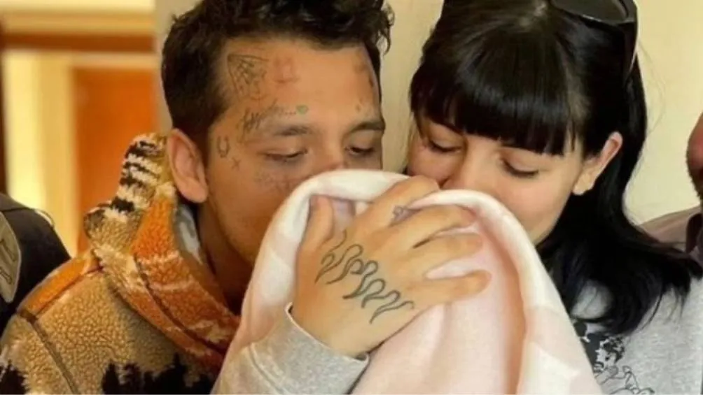 Cazzu no explicó los motivos de su ruptura con el cantante mexicano, pero expresó cariño por su tiempo juntos. / IG