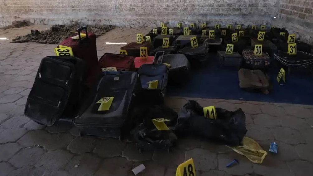 Gertz Manero informó que las prendas y objetos personales hallados en el rancho han sido clasificados e inventariados. / X