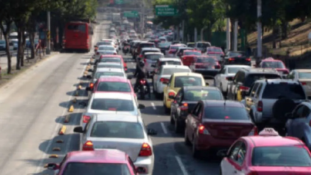 las restricciones del Doble Hoy No Circula seguirán este jueves./ Pixabay