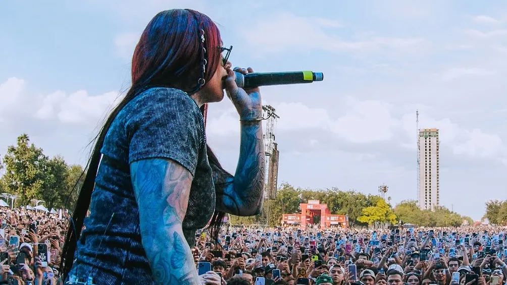 Los fans regios se preparan para una noche de música urbana/Instagram