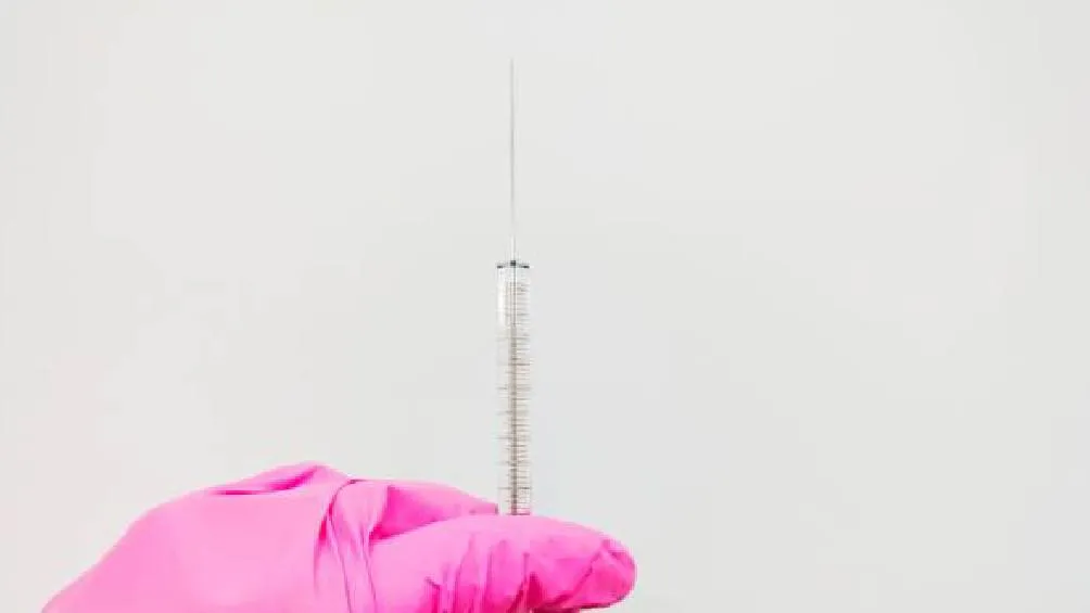 Si experimentas un pinchazo inesperado mientras viajas en el Metro, sigue las recomendaciones oficiales. / Pixabay