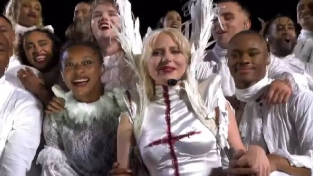 El evento marcó el regreso de la artista al país después de 13 años. / X @Niklackn