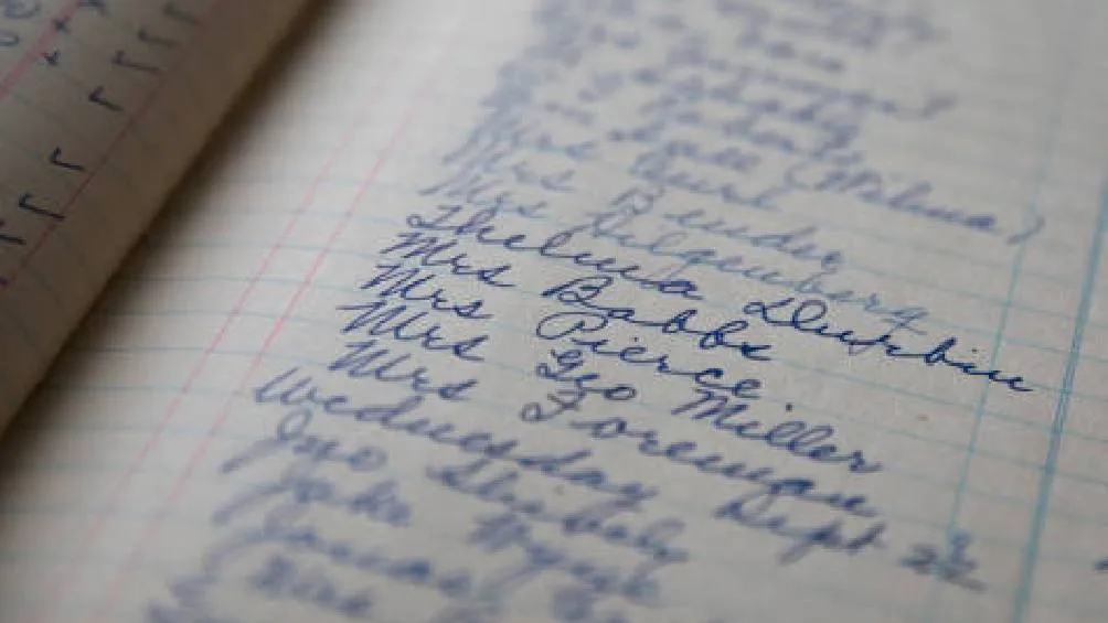 La repetición de las terminaciones “ez”, “iz” o “oz” en apellidos se debe a los apellidos patronímicos, que indican descendencia del nombre del padre. / Pixabay