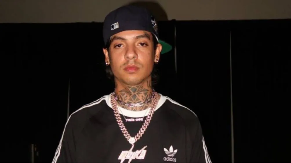 Montes manifestó su desacuerdo con la creencia de que los corridos tumbados son culpables de la violencia en el país. / RS