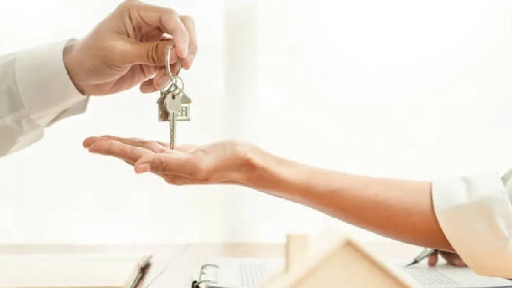 El registro se llevará a cabo en línea del 2 al 27 de junio de 2025, siguiendo un calendario basado en la inicial del primer apellido del solicitante. / Pixabay