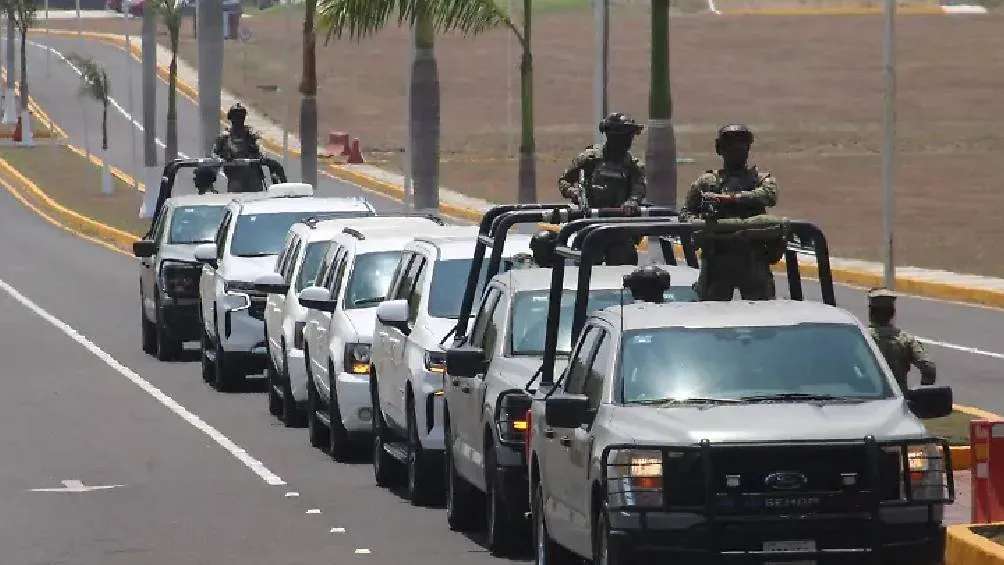 Este lunes 19 de mayo de 2025, arribaron a Veracruz los cuerpos de los cadetes América Yamileth Sánchez y Adal Jair Marcos. / RS