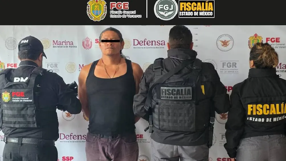 La captura se llevó a cabo en la colonia Juana Moza, en Tuxpan, Veracruz, cerca de las 15:00 horas del domingo. / Fiscalía