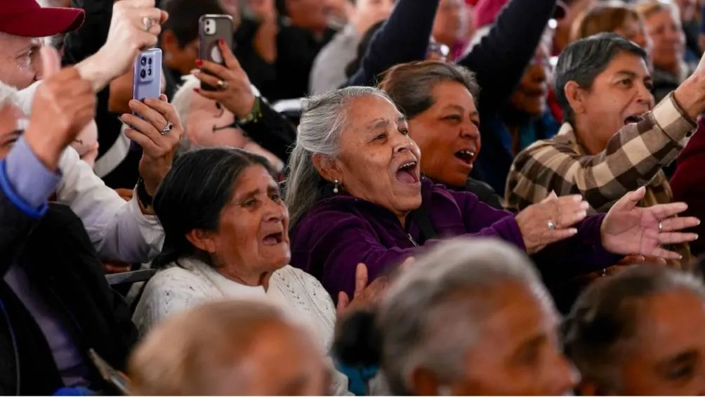 “Para las Jefas” es una iniciativa de la alcaldía Miguel Hidalgo en la Ciudad de México, destinada a brindar un apoyo económico de 15 mil pesos. / RS