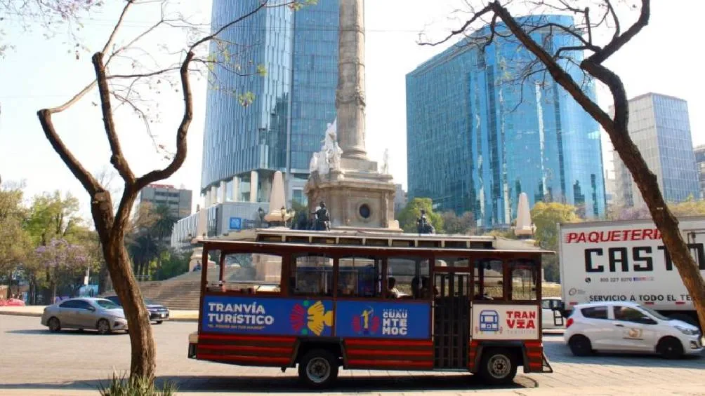 Tepitour", un recorrido histórico que invita a locales y visitantes a descubrir la riqueza cultural y patrimonial. / X