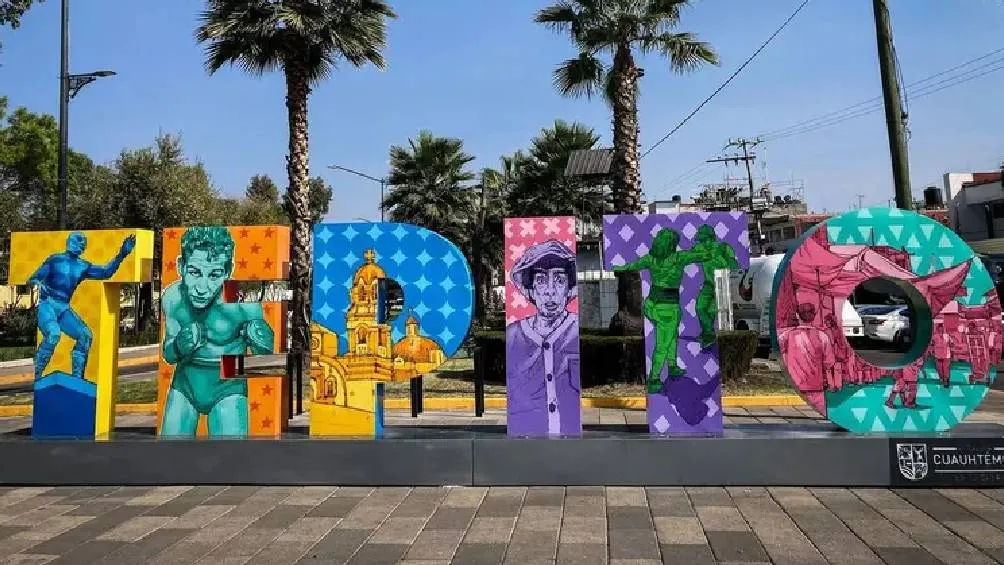 Peña narra eventos importantes, como la captura de Cuauhtémoc en la Conquista, y resalta figuras emblemáticas relacionadas con Tepito./ RS