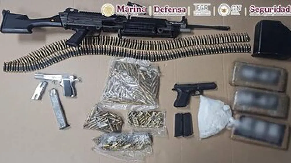 Durante las acciones se aseguraron dos armas largas, tres armas cortas, aproximadamente 400 cartuchos, tres kilogramos de cocaína. SSCP