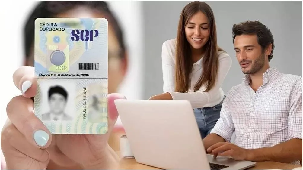La cédula profesional constituye un documento esencial para el ejercicio legal de cualquier profesión en México. / RS