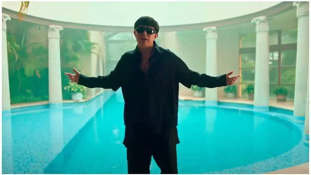 Aunque la razón oficial es logística, han surgido especulaciones sobre posibles problemas relacionados con la visa de trabajo del artista en Estados Unidos. / IG