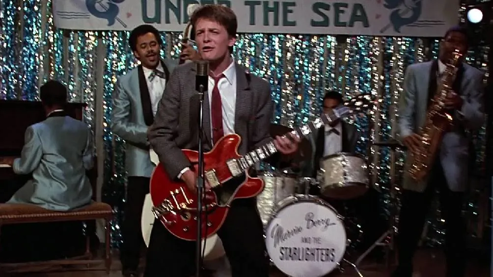 La guitarra Gibson ES-345 Cherry Red, conocida por su aparición en &quot;Volver al Futuro&quot; (1985) con Michael J. Fox, ha estado desaparecida./ RS