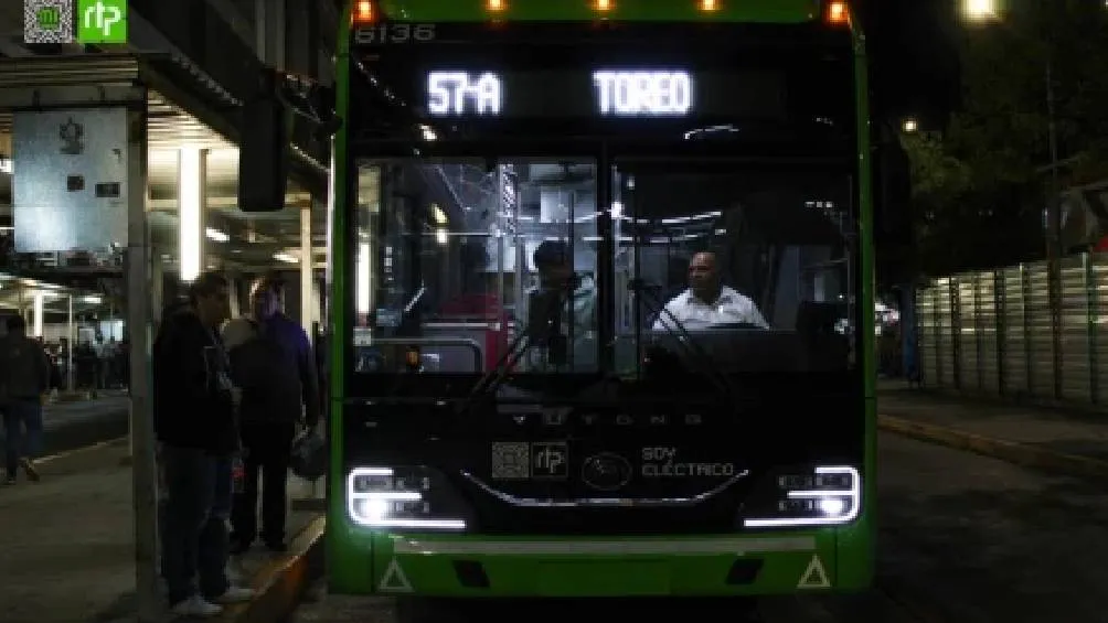 El costo del viaje en el Nochebús es de 7 pesos. / RTP