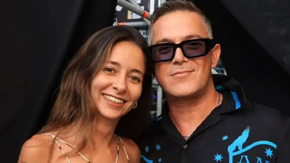 Ivet Playà, quien afirma que Alejandro Sanz inició una relación íntima con ella cuando tenía 18 años y él 49. / IG
