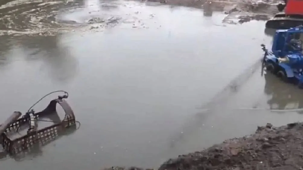 El gobierno de Naucalpan exhortó a la población a evitar arrojar basura a los cuerpos de agua. / RS