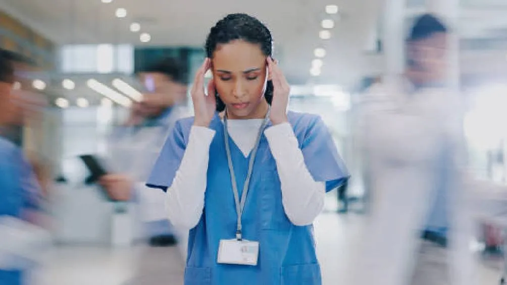 Expón tus síntomas físicos y emocionales, y cómo interfieren en tu vida laboral./ Pixabay