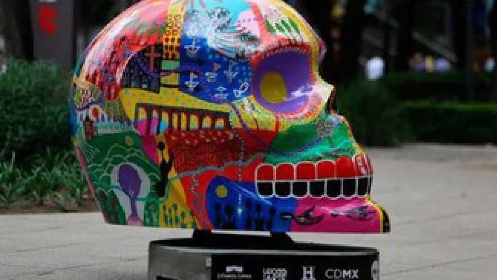 La muestra combina arte urbano, tradición y conciencia social, en una propuesta accesible que busca conectar con el público . / RS