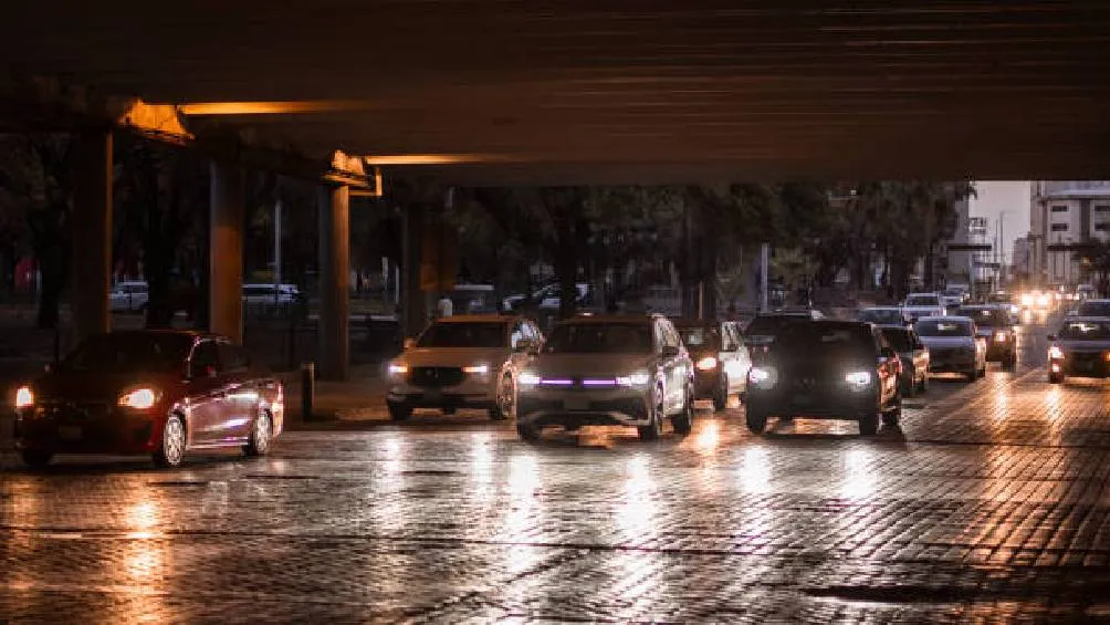 Recuerda respetar el programa &quot;Hoy No Circula&quot; para evitar multas/ iStock