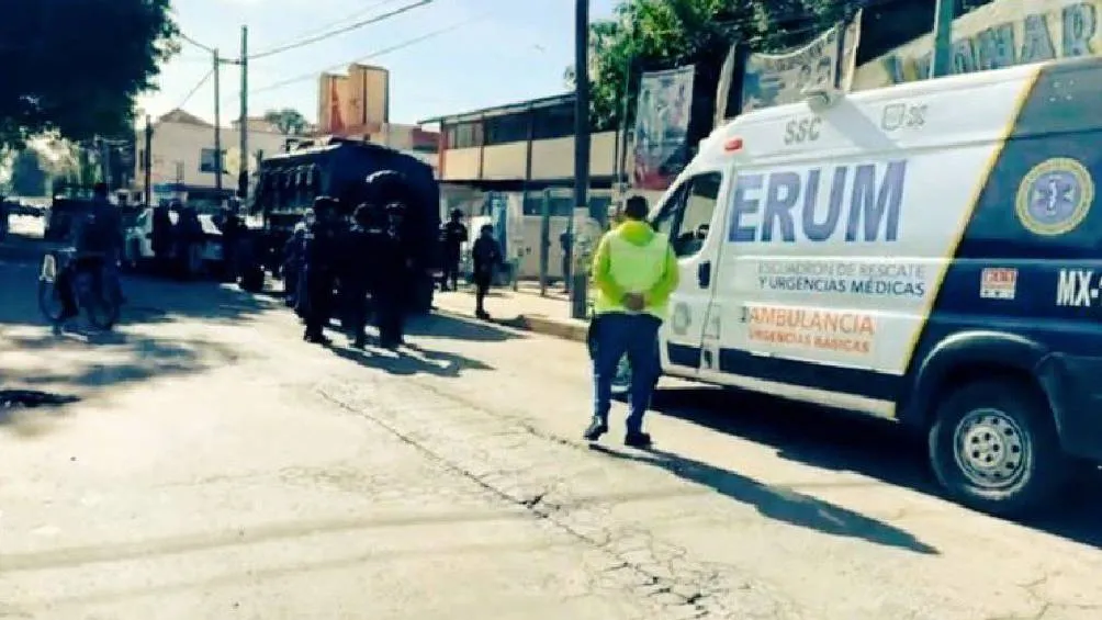La zona permaneció acordonada por varias horas mientras se realizaban peritajes en el lugar./ X