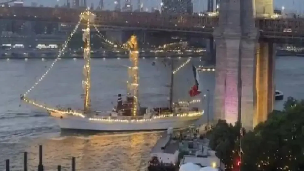 El informe estimó los daños en más de 500 mil dólares, sin que se comprometiera la navegabilidad del buque ni la seguridad del puente./ RS