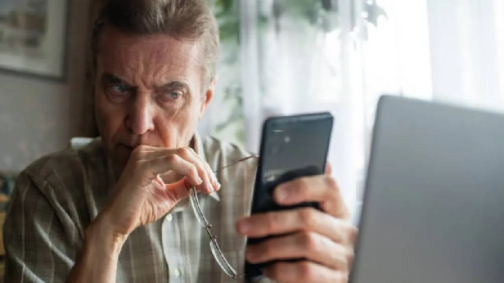 Evita caer en estafas / iStock