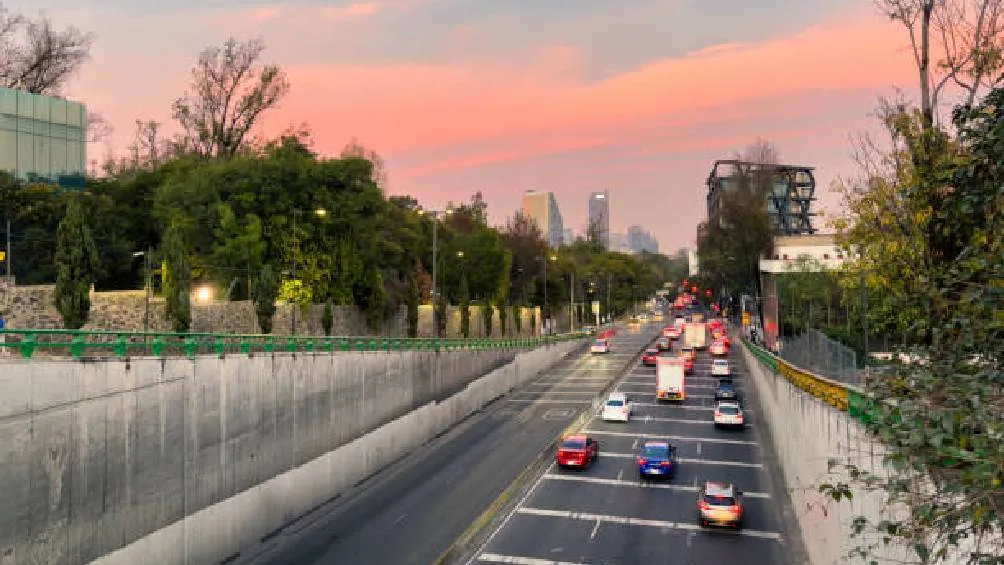 El horario de Hoy No Circula aplica desde las 5:00 a las 22:00 horas / iStock