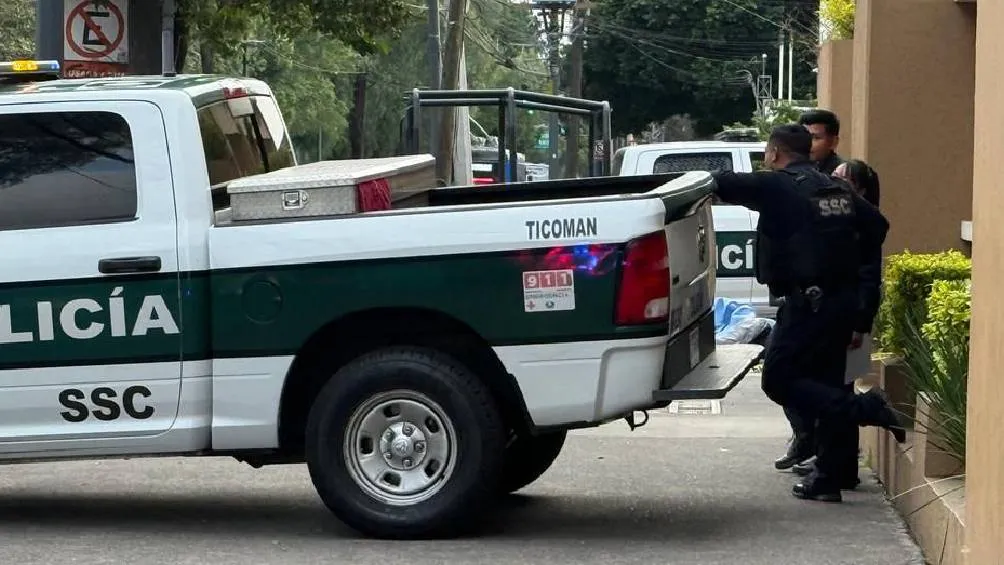 Agentes de la SSC cerraron la zona para preservar la escena / X