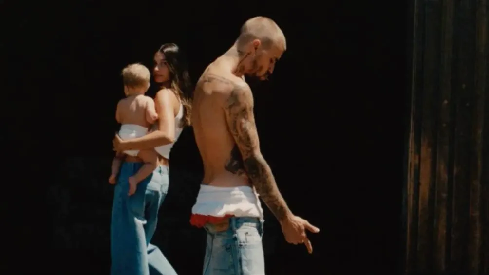 Las fotografías formales y familiares marcan una nueva etapa en la vida del intérprete./ IG