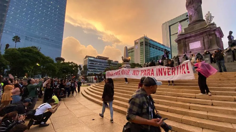Clara Brugada anunció que trabaja en un protocolo especial para acompañar manifestaciones y prevenir afectaciones a terceros | RS