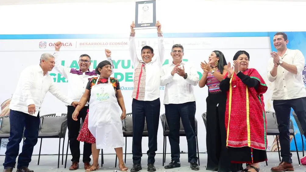 El gobernador Salomón Jara Cruz resaltó que la cocina oaxaqueña representa “identidad, comunidad, historia y futuro” | X