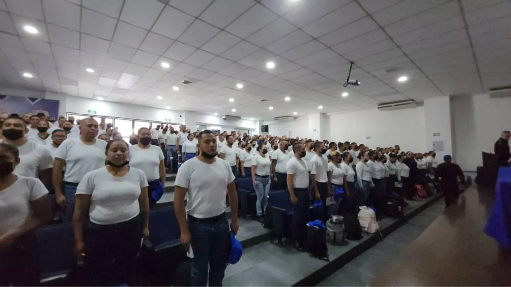 Un total de 2,885 elementos de las policías Auxiliar y Bancaria e Industrial fueron capacitados en temas de prevención del suicidio./ Metro CDMX