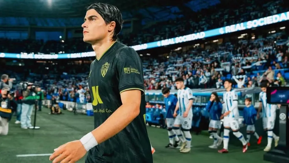 Luka Romero previo a un partido en Europa