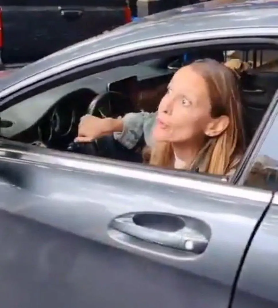 Sus actos podrían llevarla a la cárcel, pero no se habla de su deportación / Redes Sociales