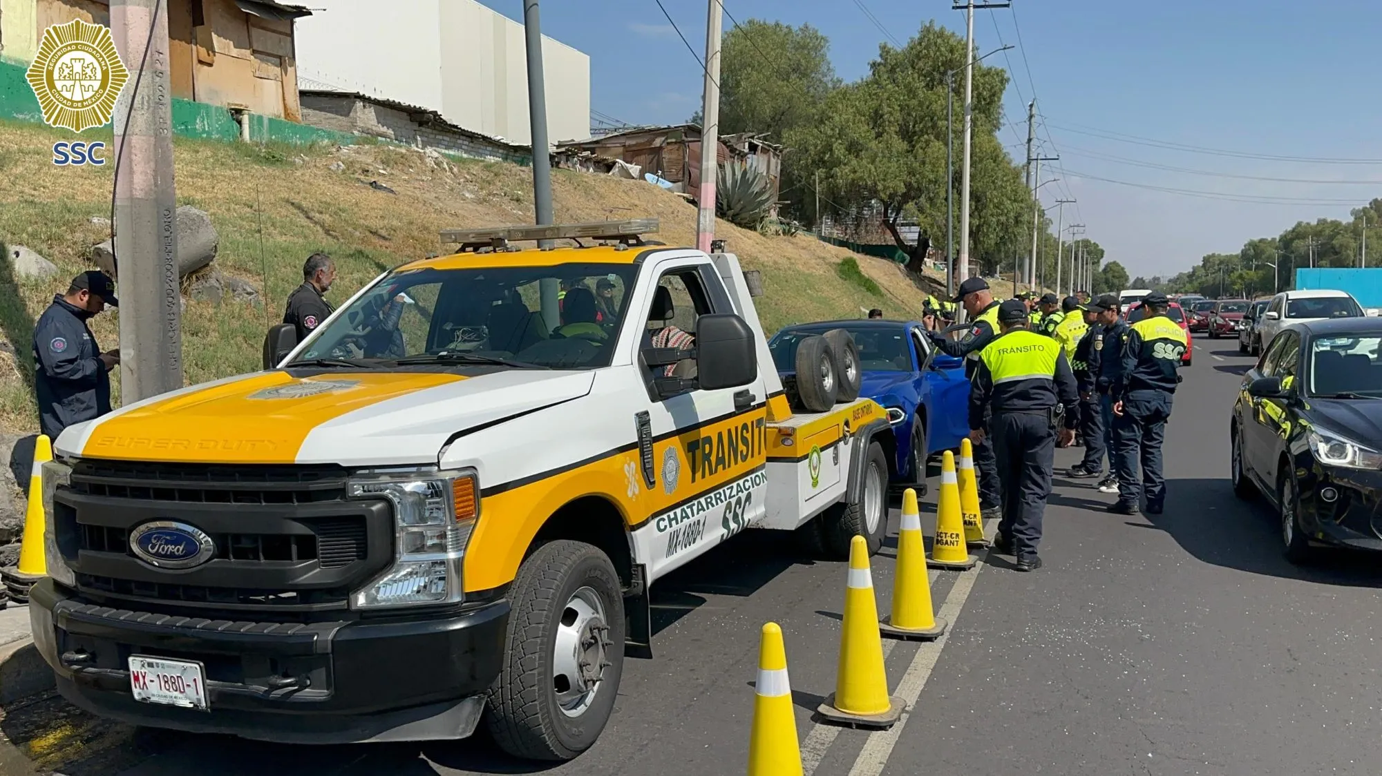 Si la unidad tiene varias infracciones sin pagar será llevado al corralón / Cortesía SSC