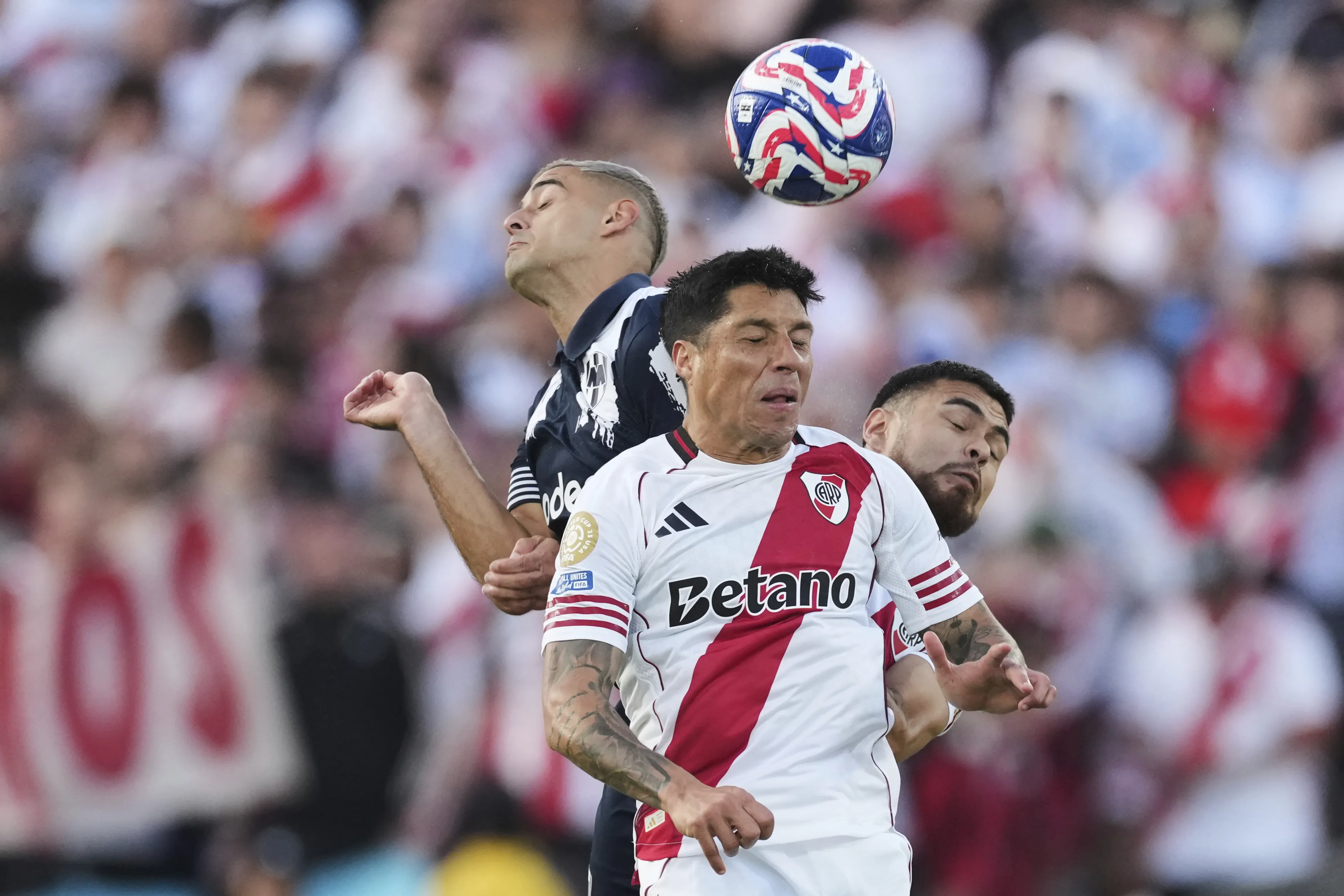 River y Monterrey tendrán que decidir su futuro en la última fecha | AP