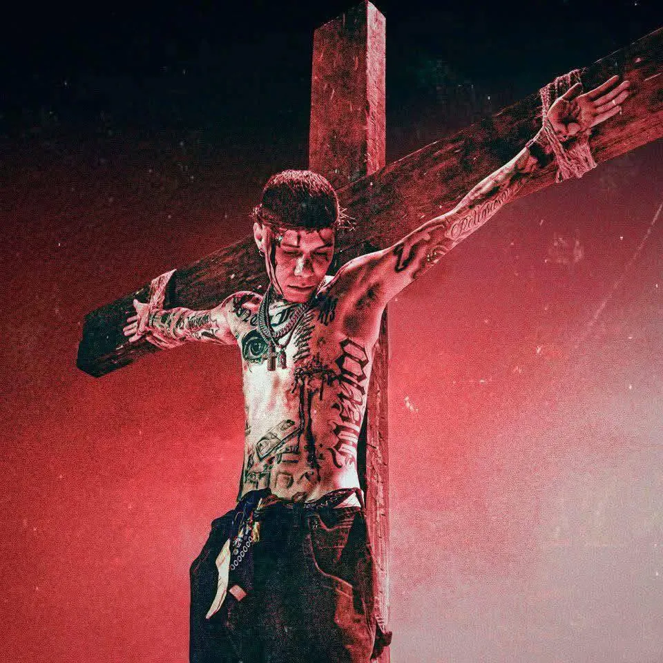 Estas fotos se tratan de un video que sacaría por estos días / Redes Sociales