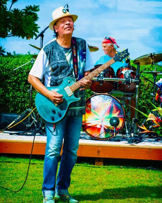 Carlos Santana no ha estado bien de salud últimamente / Redes Sociales