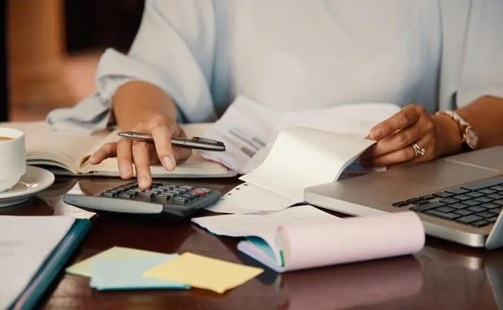 Continúan las revisiones para saldo a favor, según el SAT / FREEPIK