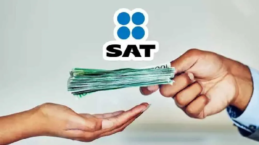 Si cuentas con saldo a favor, el SAT te hará devolución de dinero/X