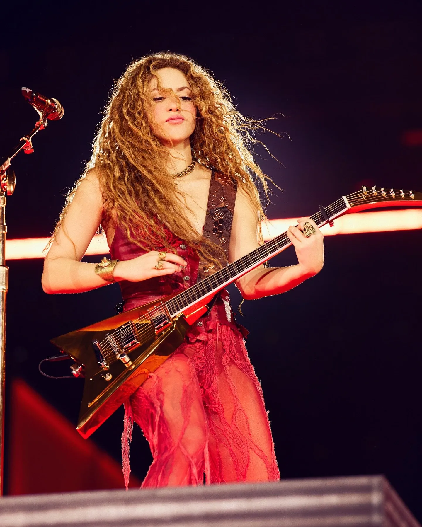 Shakira está molesta por la cancelación de su show en Chile / FB: @shakira