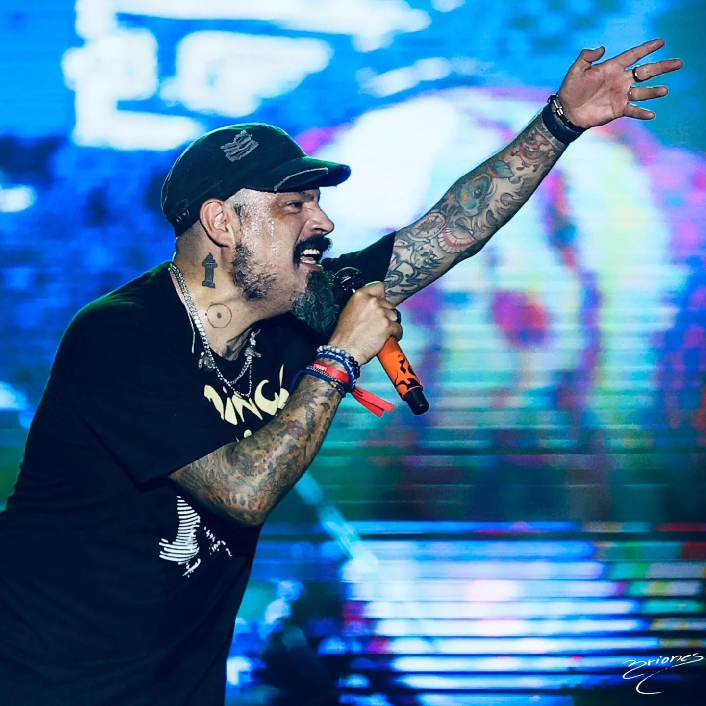 La salud del cantante ha tenido sus altas y bajas / FB: @panteonrococo