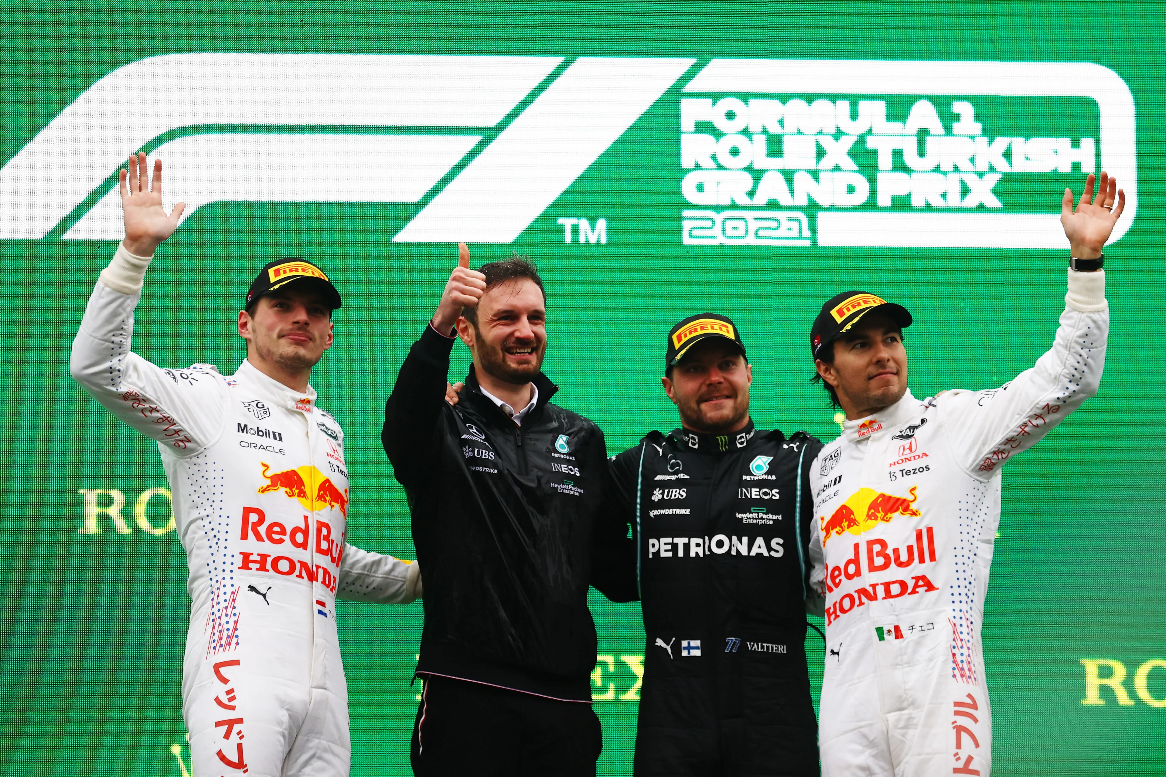 Checo y Bottas son candidatos al asiento de Cadillac