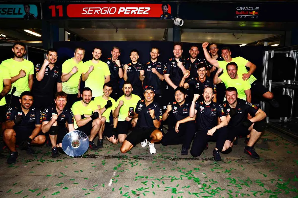 Checo subió al podio en su primer Gran Premio de Australia con Red Bull