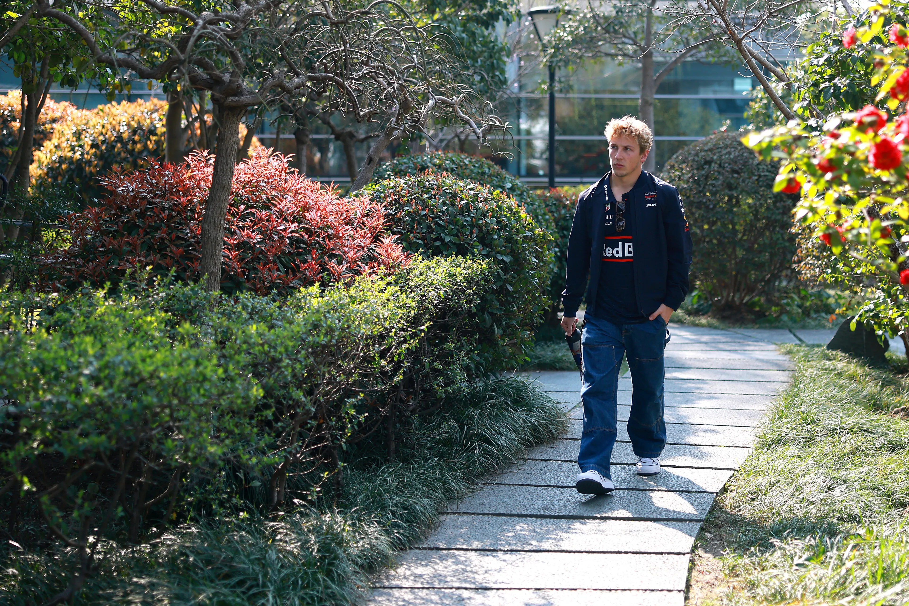 Lawson no continuará en Red Bull