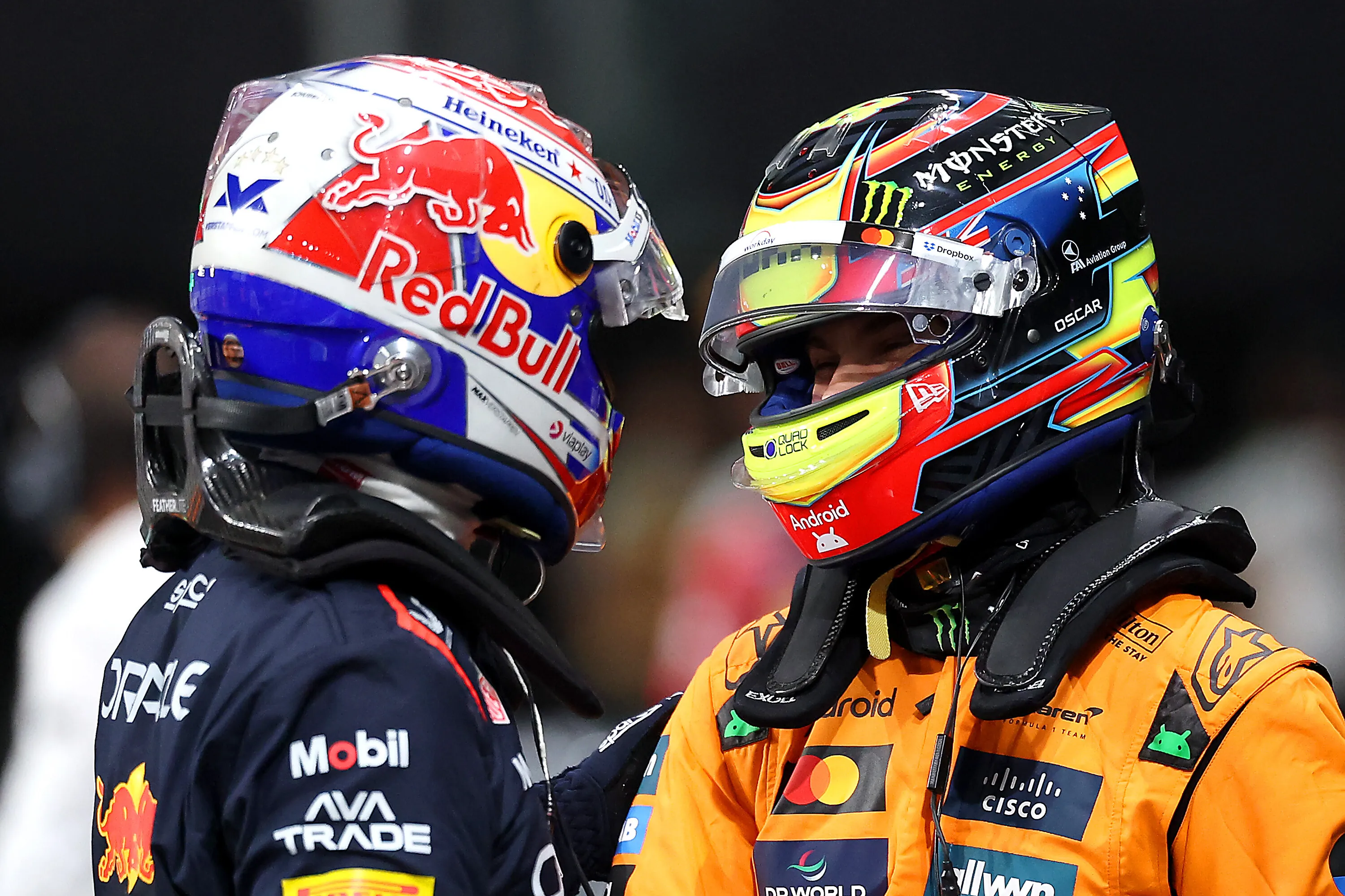 Verstappen y Piastri tras el GP de Arabia Saudita